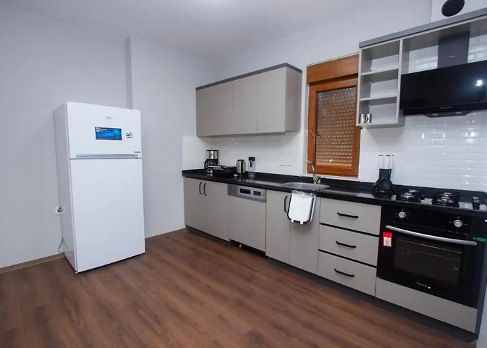 Lara Breeze Homes
