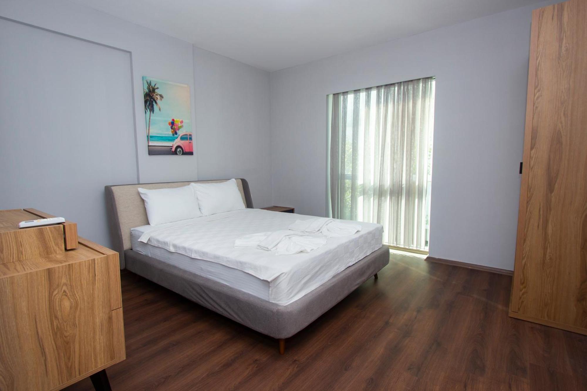 Апартаменти Lara Breeze Homes