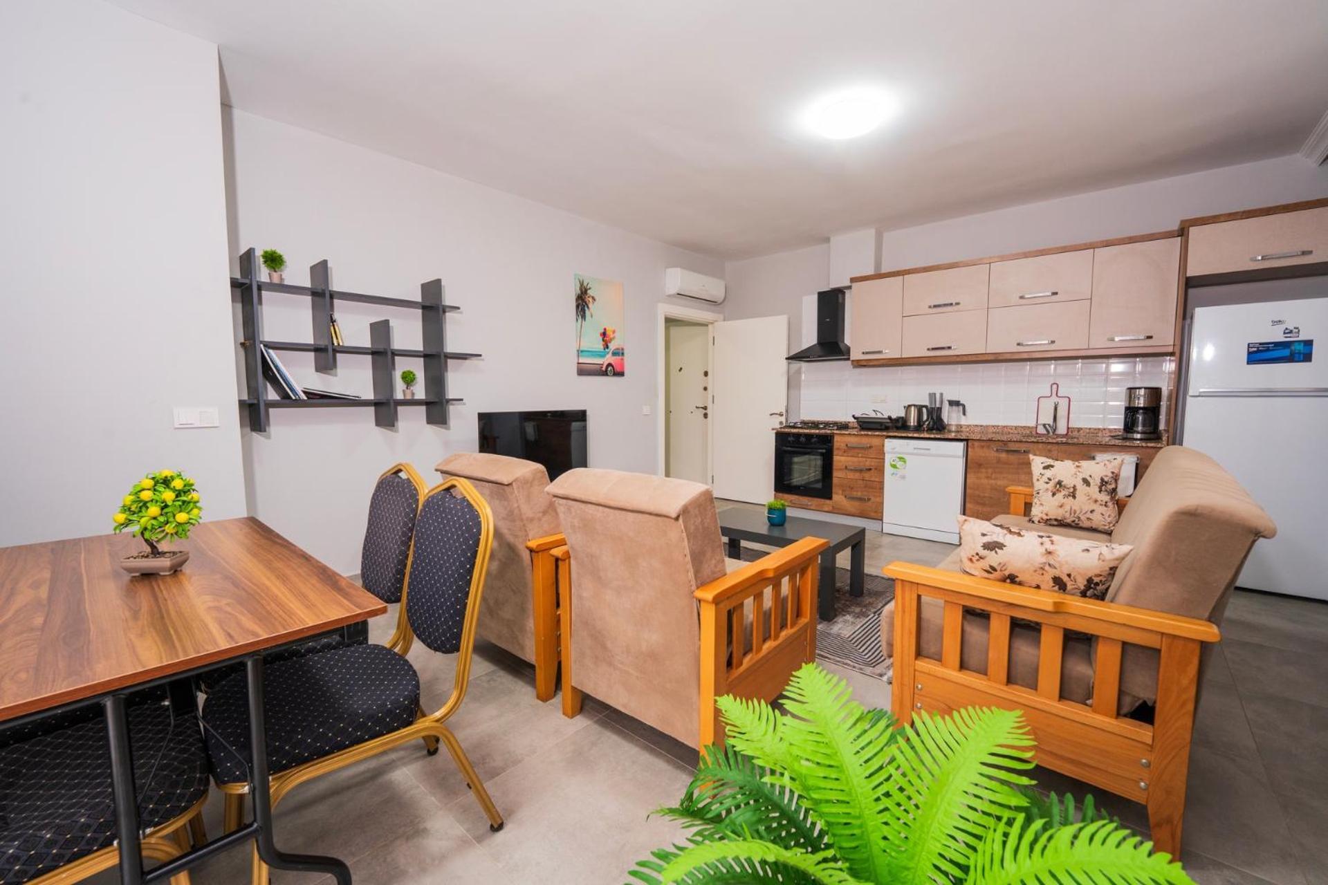 Апартаменти Lara Breeze Homes *